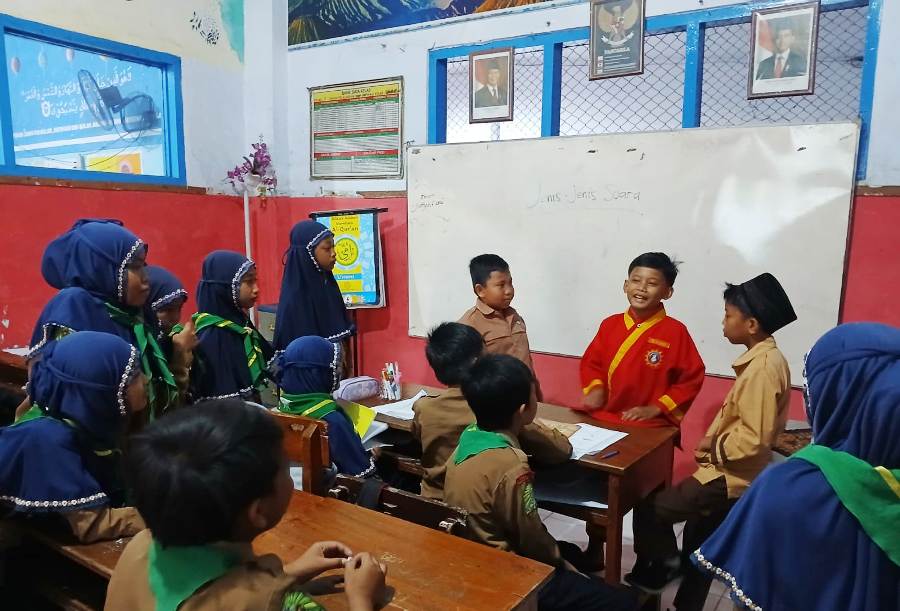 Ikut Ronda Malam, Anak Ini Pergoki Maling