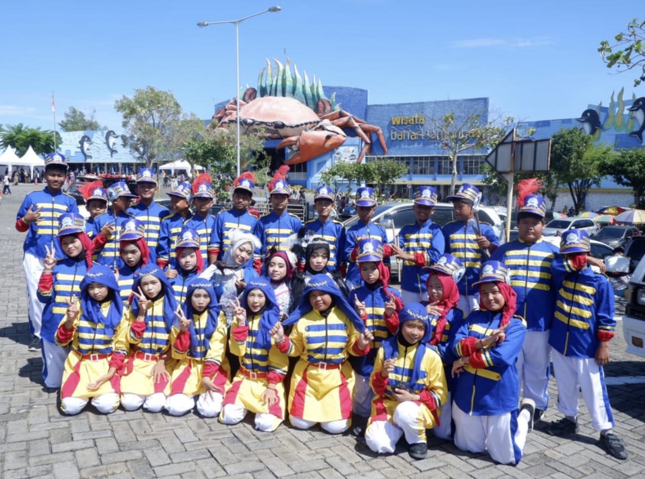 Personel Gita Surya Mutu (GSM) saat tampil di Wisata Bahari Lamongan Marching Competition (WMC) Ke-4 Tahun 2025 (Tagar.co/Istimewa)