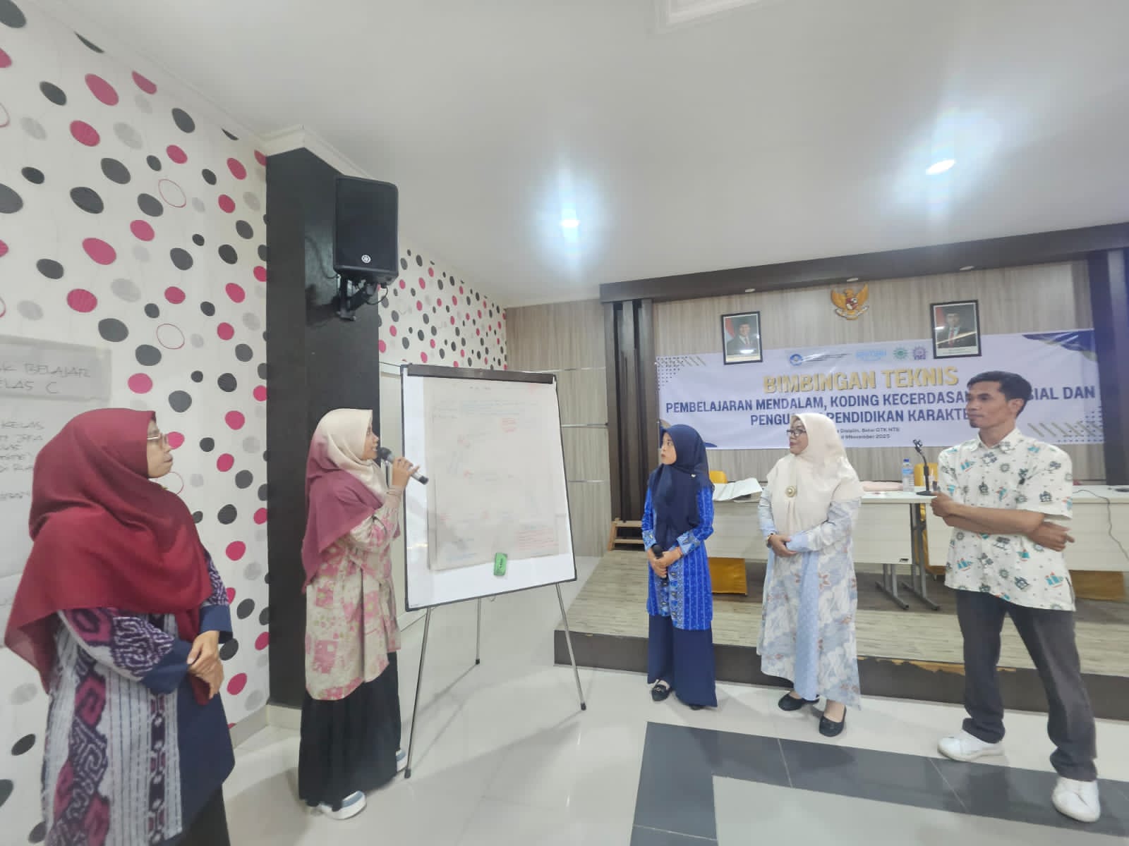 Catatan Harian Fasilitator KKA, Ria Pusvita Sari, M.Pd., di balik karya luar biasa guru-guru KKA NTB