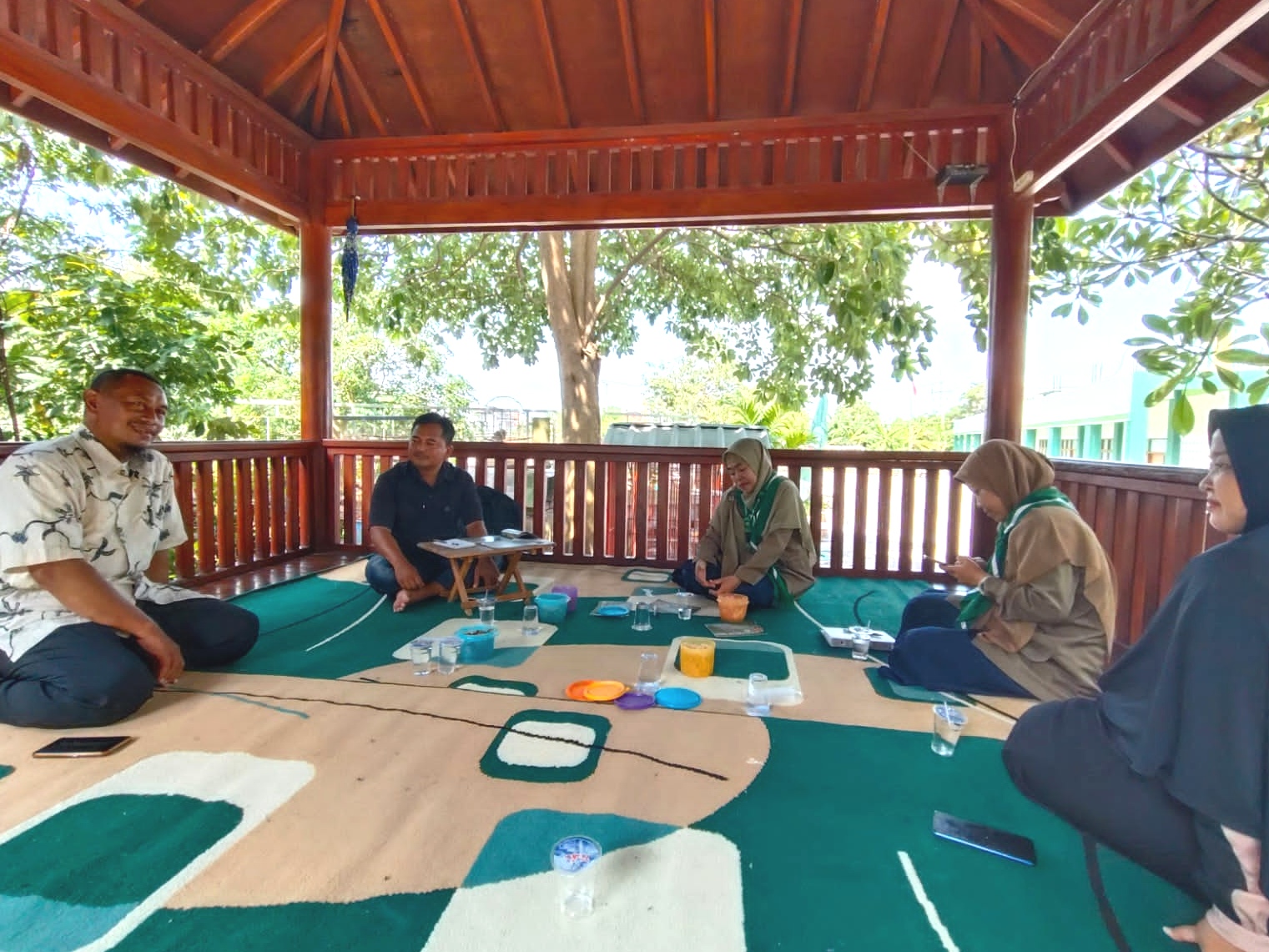 Menjajaki Pendirian Sekolah Alam, PCM Singosari Belajar ke SD Almadany Gresik
