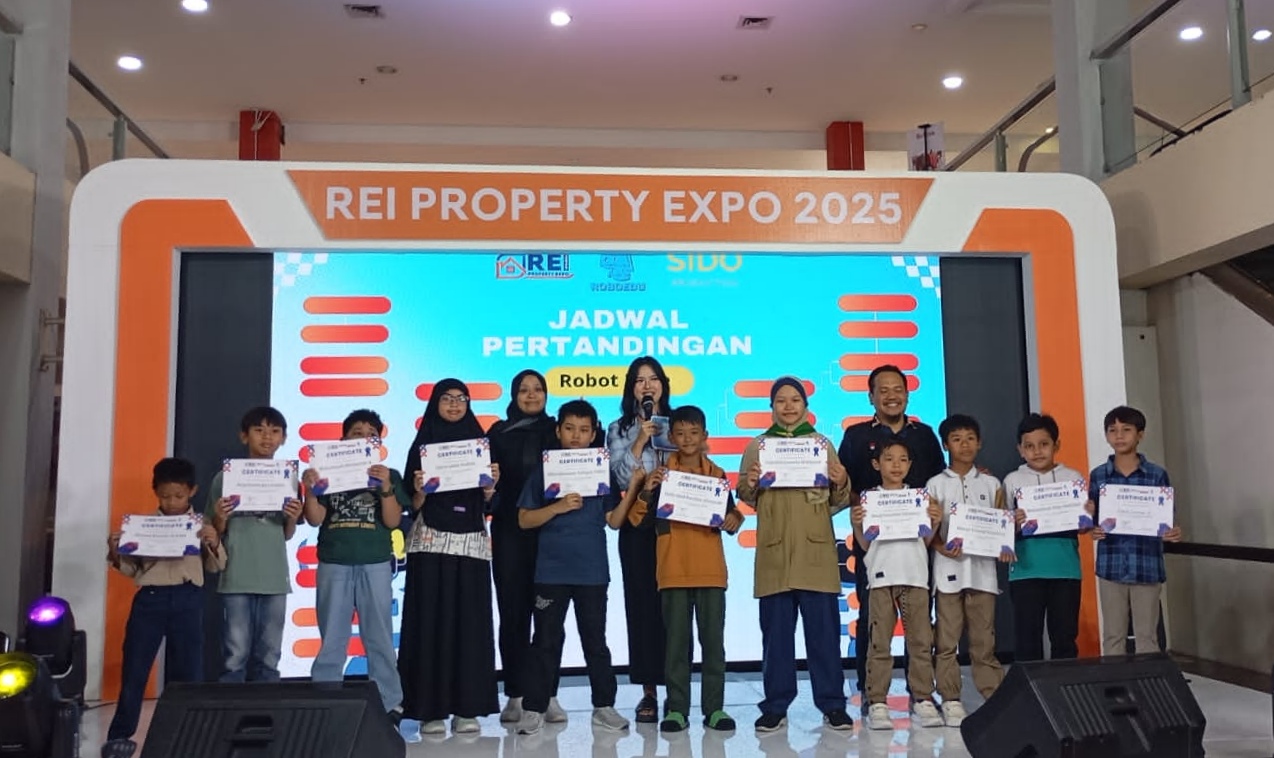 Kisah Gabriella Menembus Dominasi Laki-Laki di Panggung Robotik