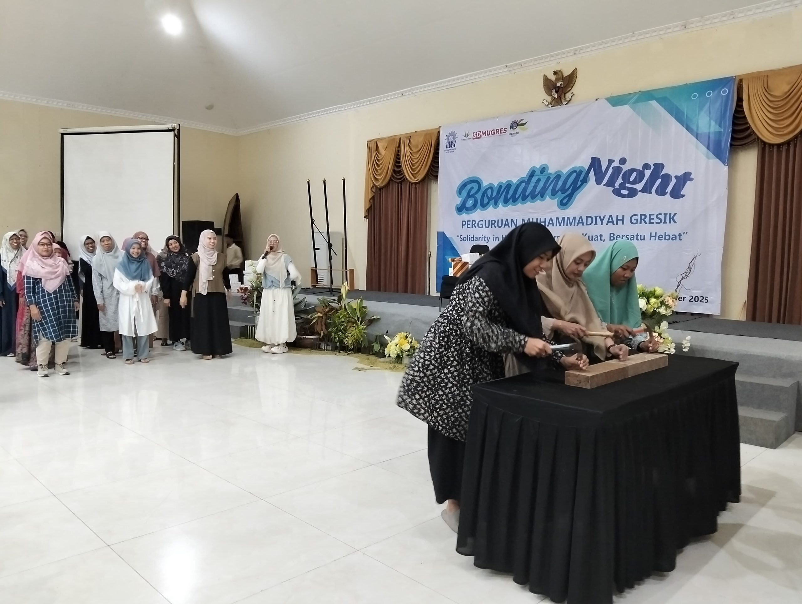 Perkuat Sinergitas Antar AUM, PCM Gresik Gelar Bonding Night