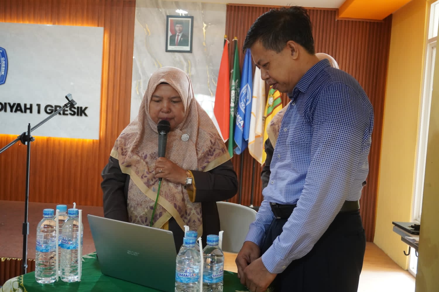 Air Mineral SMAMSATU Diluncurkan, Sekolah Bangun Usaha lewat Kolaborasi Industri Lokal