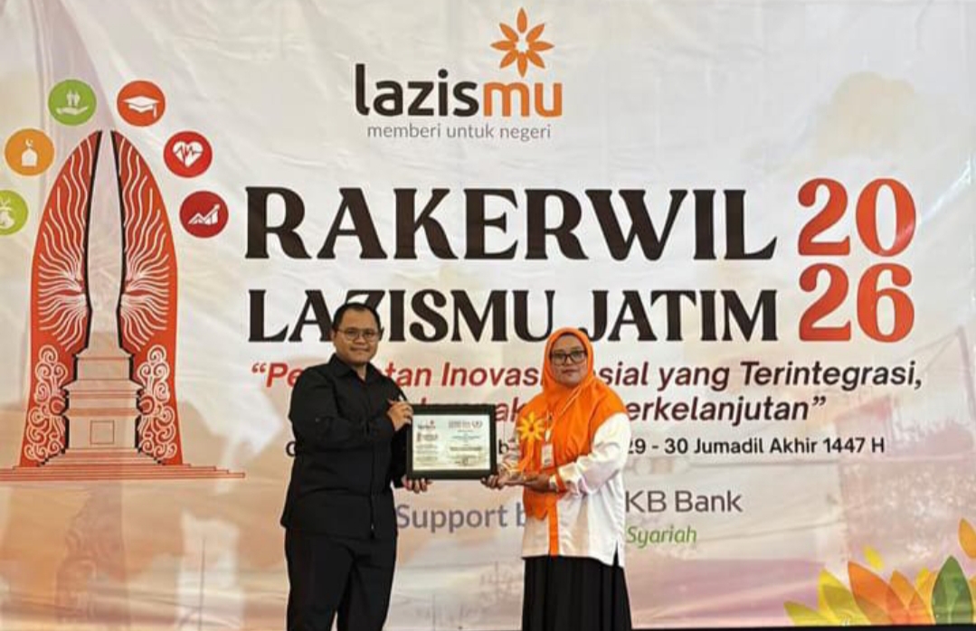 Lestari Bersih Pantai antar Lazismu Kabupaten Pasuruan raih Award Inovasi Lingkungan. Program ini menyentuh aspek pelestarian ekosistem pesisir, pengelolaan sampah berkelanjutan, perubahan perilaku masyarakat, hingga mitigasi krisis iklim