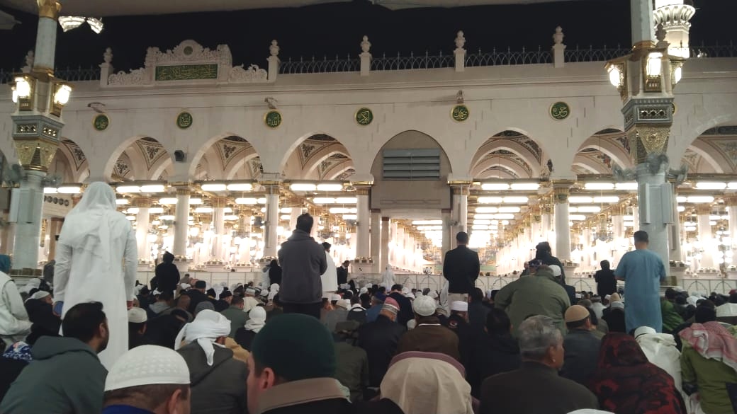 Mengunjungi Raudah: Detak Hati di Taman Surga Nabawi