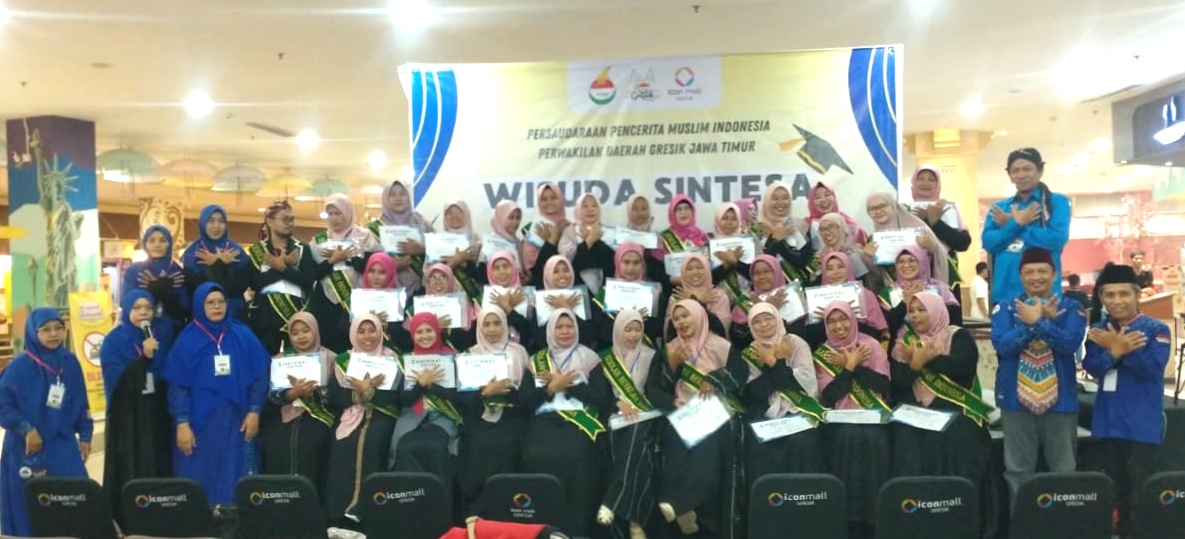 PPMI Gresik Wisuda 40 Pengkisah, Lomba Mewarnai Ramaikan Mal