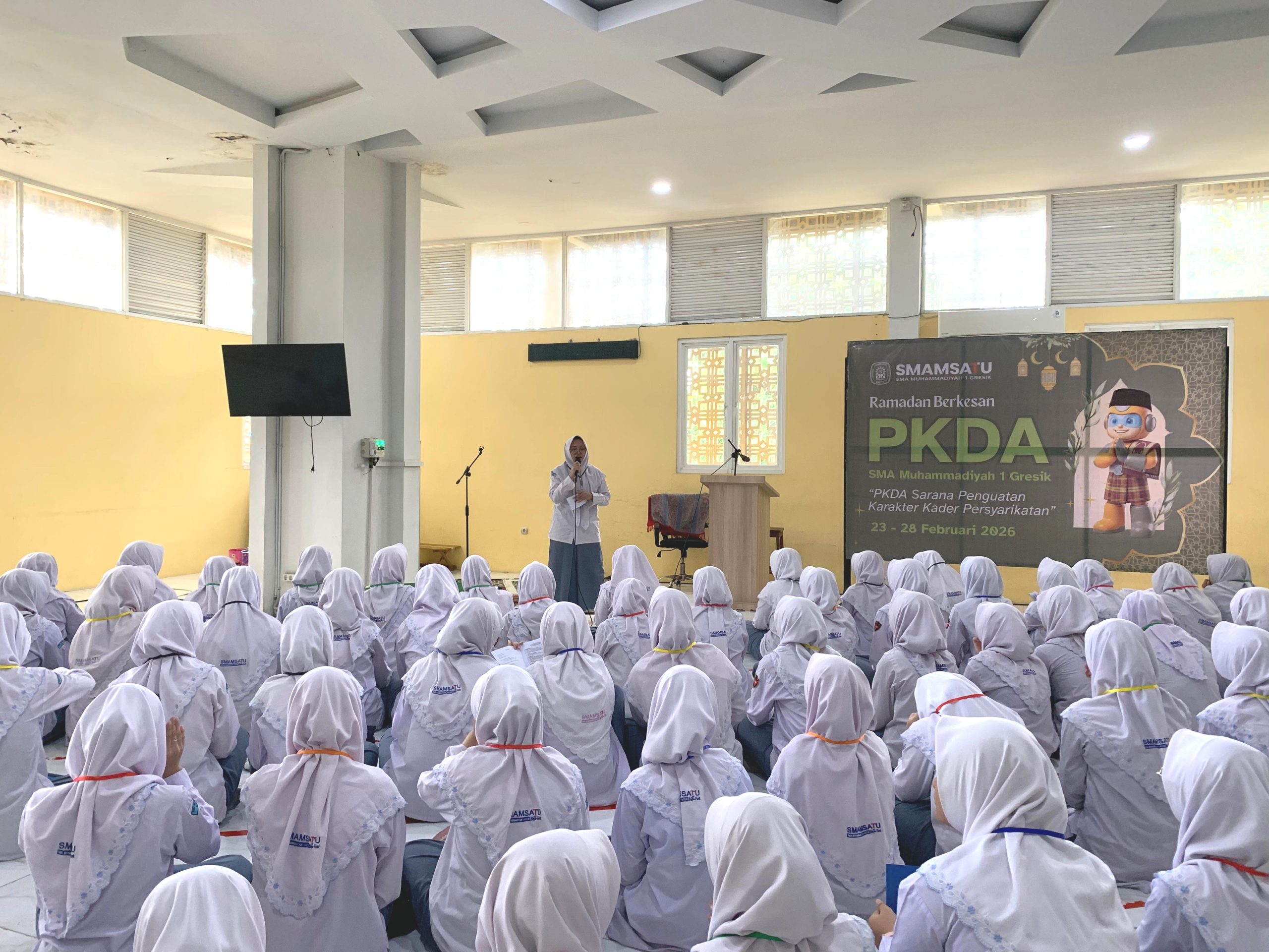 Siswi Kelas X Smamsatu Ikuti PKDA, Fokus Ilmu dan Akhlak