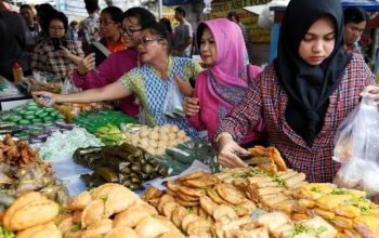 Takjil sehat akan membuat tubuh orang yang berpuasa menjadi fit setelah tidak makan dan minum di siang hari. Lebih khusyuk menjalani ibadah di malam hari.