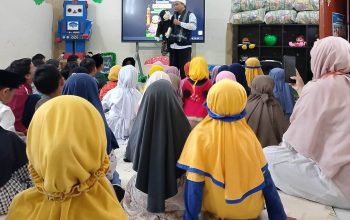 Kisah sahabat Nabi, Abdullah bin Maktum, membuat takjub anak-anak Taman Kanak-kanak Islam Terpadu (TKIT) Rumah Pelangi di Jln. Perum Puri Indah Kota Batu, Jumat (27/2/2026).