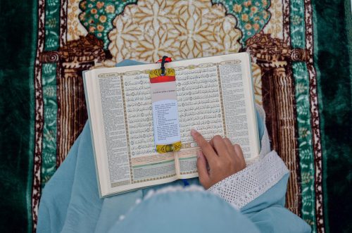 Tiga Tanda Al-Qur’an Telah Menerangi Hati Seseorang