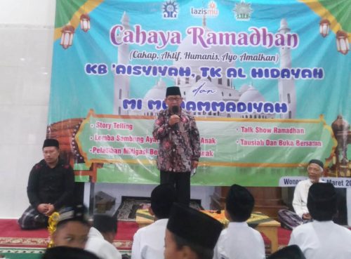 Pertanyaan Polos Anak Ini Hidupkan Suasana Talk Show Parenting