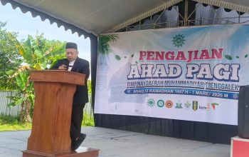Ketua Majelis Tabligh Pimpinan Pusat (PP) Muhammadiyah, Faturrahman Kamal saat mengisi Kajian Ahad Pagi PDM Trenggalek (Tagar.co/Istimewa)