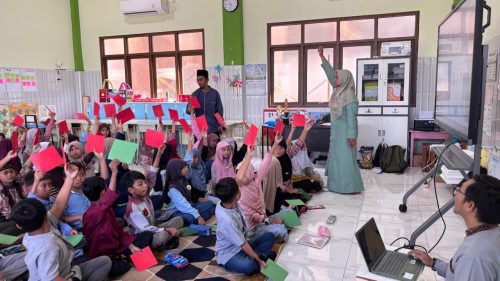 Seru dan Menegangkan, Lomba Cerdas Cermat Milad Ke-8 SD Almadany