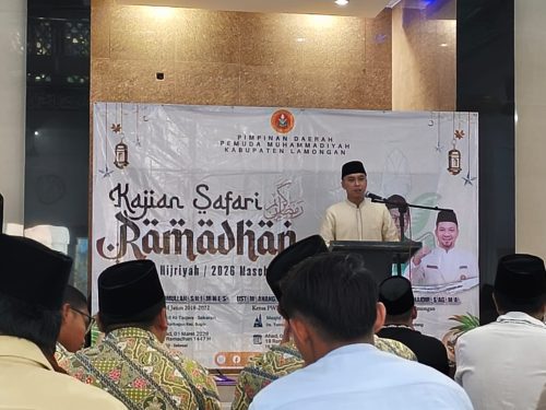 Wakil Bupati Lamongan, Dirham Akbar Aksara saat menghadiri Safari Ramadan PDPM Lamongan (Tagar.co/Mafazah Helna)