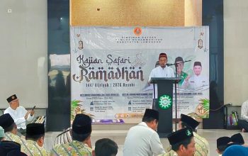 Sekretaris PDM Lamongan, Piet Hizbullah Khaidir saat menghadiri Safari Ramadan PDPM Lamongan (Tagar.co/Mafazah Helna)