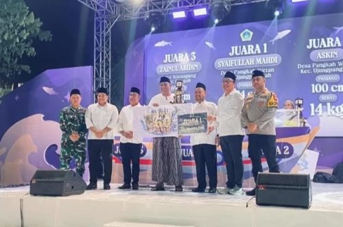 Bandeng 14,6 Kg Antar Warga Pangkah Wetan Juara Lagi di Kontes Bandeng Kawak Gresik 2026