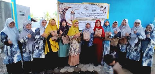 Pimpinan Cabang Aisyiyah Candi menggelar buka puasa bersama 100 guru dan praktisi pendidikan guna memperkuat sinergi serta mendorong publikasi kreatif amal usaha Muhammadiyah yang berkemajuan.