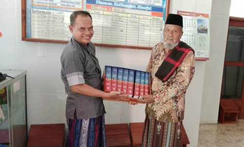 Masjid Al-Jihad Takerharjo Dapat Sumbangan Kitab Tafsir