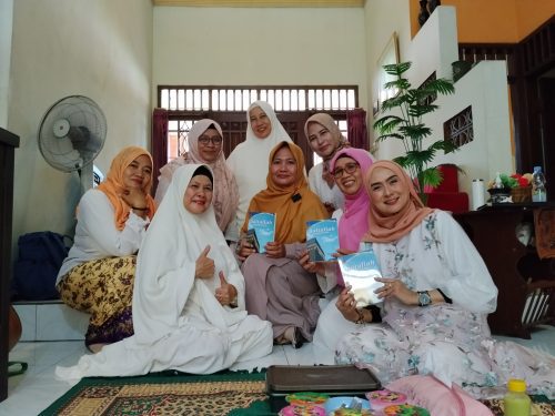 Founder PPA Dorong Penulis Perempuan Sidoarjo Terbitkan Buku Mandiri