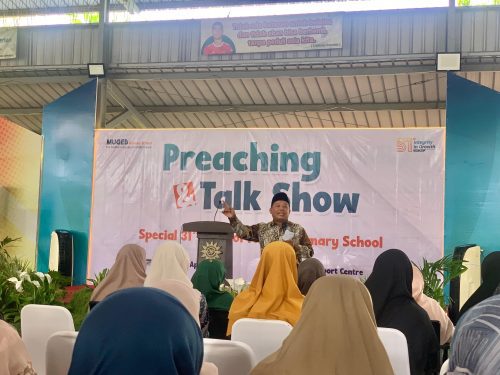 Saijan menekankan pentingnya proses panjang dan fondasi spiritual dalam pendidikan saat hadir di salah satu rangkaian Milad Ke-31 Mugeb Primary School. Hal ini demi mencetak generasi masa depan yang tangguh dan bertakwa.