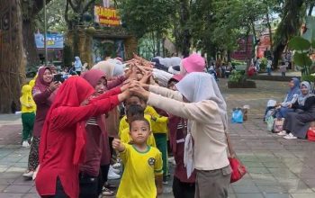 Petualangan Edukatif di Kebun Binatang, KB/TK Islam Chairina Tanamkan Cinta Lingkungan