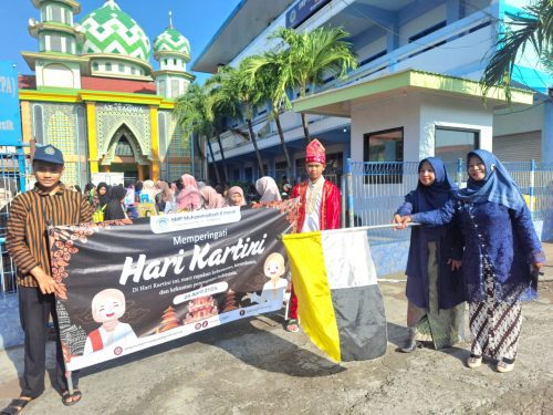 Perguruan Muhammadiyah Benjeng merayakan Hari Kartini dengan apel khidmat, pawai budaya semarak, dan aneka lomba kreatif untuk menumbuhkan semangat perjuangan serta kepercayaan diri siswa sejak usia dini.