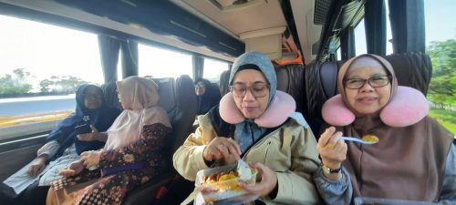 Empat puluh perempuan memulai perjalanan bukan sekadar berpindah tempat untuk wisata, tetapi menyalakan kembali semangat perjuangan yang diwariskan Ahmad Dahlan.