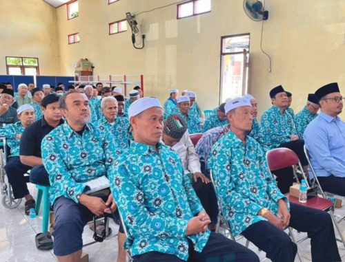 KBIHU Surya Mabrur Ngawi resmi melepas jemaah haji 2026 melalui pengajian akbar yang menekankan kesiapan fisik, mental, serta kemandirian ibadah demi meraih predikat haji mabrur.