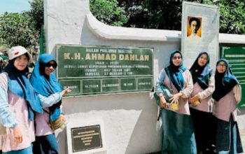 Kunjungi Makam KH. Ahmad Dahlan, Kesan Sederhana Langsung Terasa