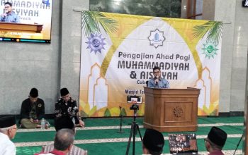 Empat pilar kebahagiaan di dunia dan akhirat dikupas dalam pengajian Ahad PCM Gresik yang dihadiri ratusan jemaah.