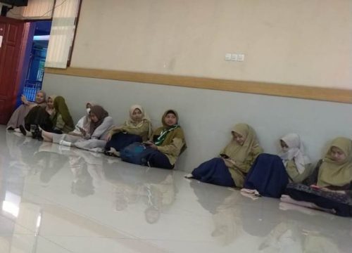 Anxienty test atau tes tingkat kecemasan langkah awal atau alat skrining untuk memahami apakah perasaan gelisah, takut atau tegang yang dialami masih dalam batas wajar atau sudah berlebihan menjadi gangguan kecemasan.