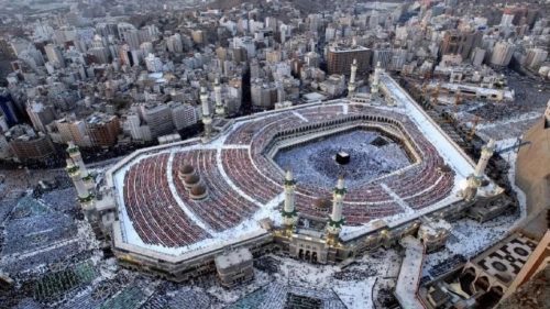 Jumat dan Masjid sebagai Poros Persatuan