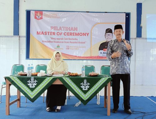 Pelatihan MC oleh PCNA Brondong (Tagar.co/Lilik Maftuhatul Jannah)