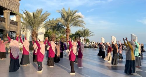 Serunya Senam Sehat dan Tukar Kado Family Gathering Aisyiyah Suci