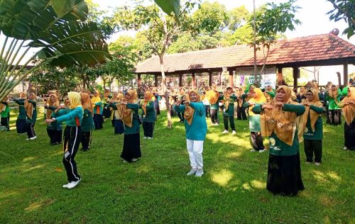 Daycare Lansia Aisyiyah Sidoarjo merupakan kepedulian terhadap kesehatan, kebahagiaan, dan kualitas hidup warga senior.